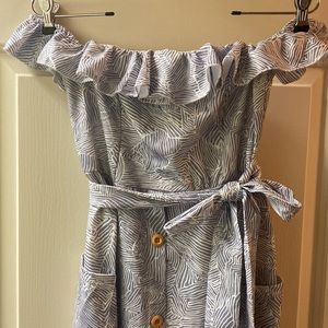 Blue and white of the shoulder dress